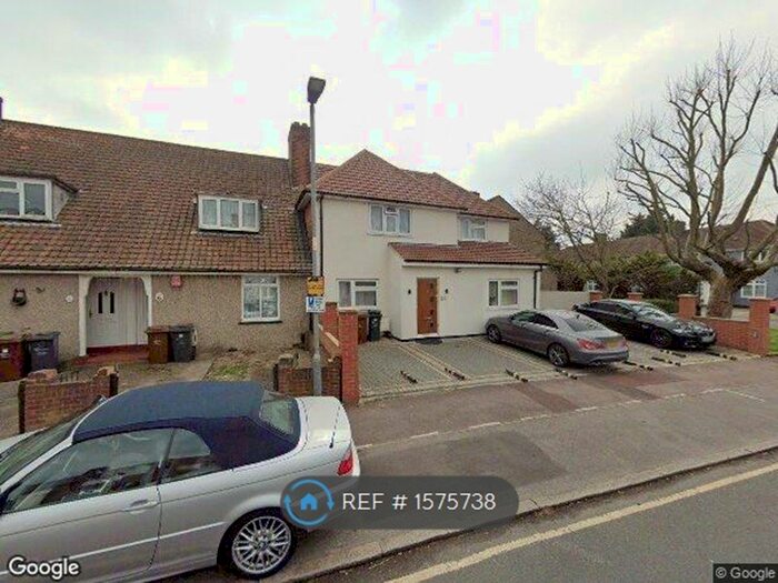 Studio To Rent In Dagenham, London, RM9