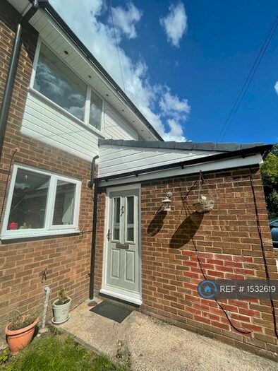3 Bedroom End Of Terrace House To Rent In Leyland Avenue, Manchester, M20