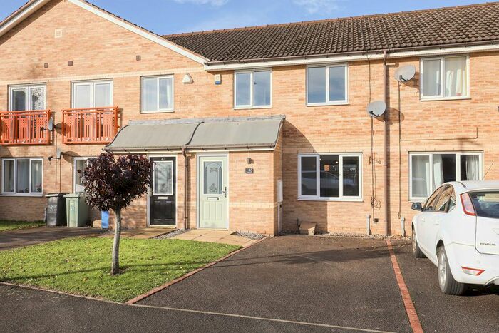 3 Bedroom Town House To Rent In Wain Avenue, Chesterfield S41