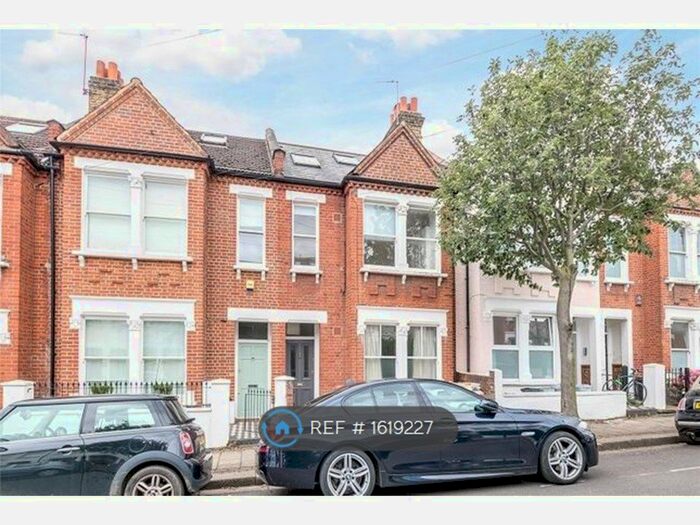5 Bedroom Terraced House To Rent In Cathles Road, London, SW12
