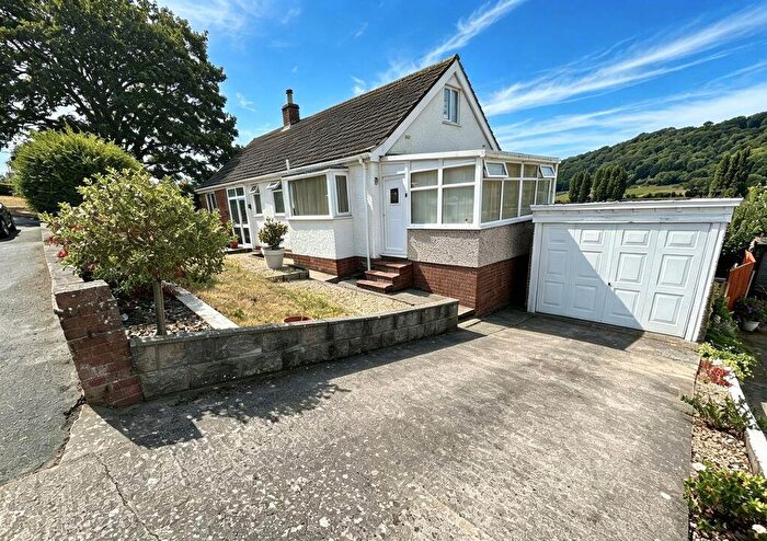 2 Bedroom Detached Bungalow For Sale In Bodnant Road, Rhos On Sea, LL28