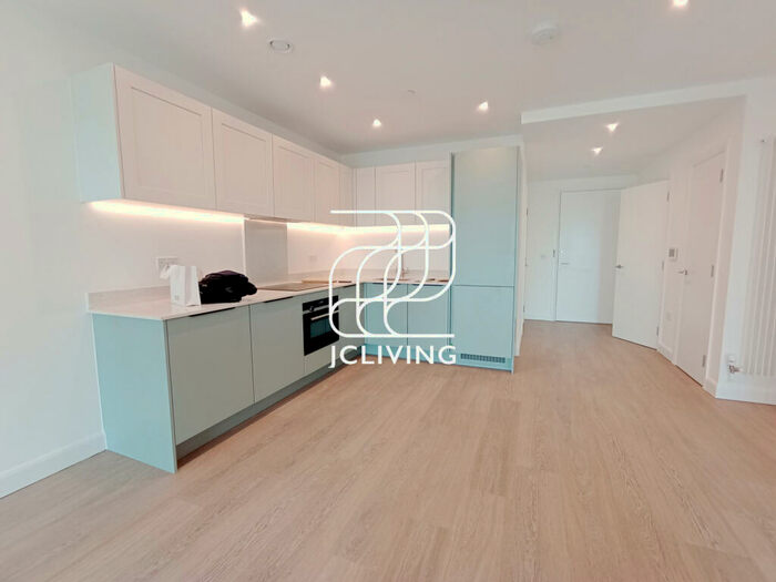 1 Bedroom Flat To Rent In London, E16