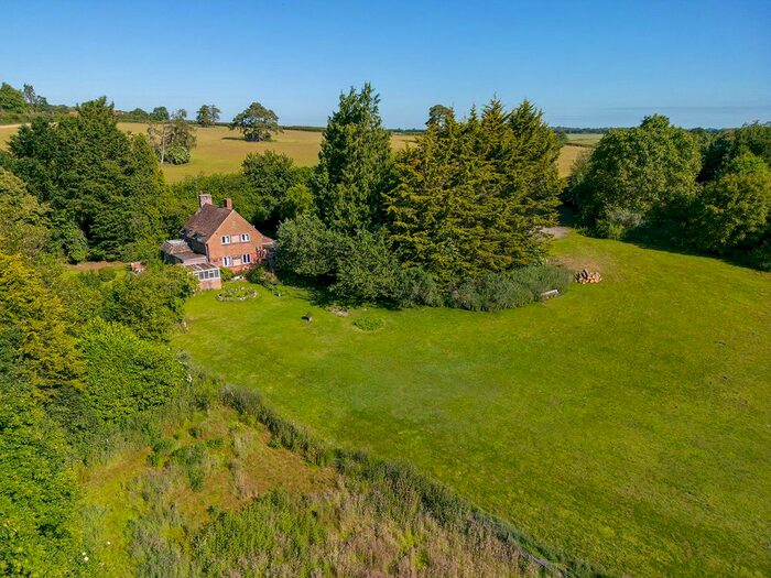 3 Bedroom Detached House For Sale In Winterbourne, Newbury, RG20