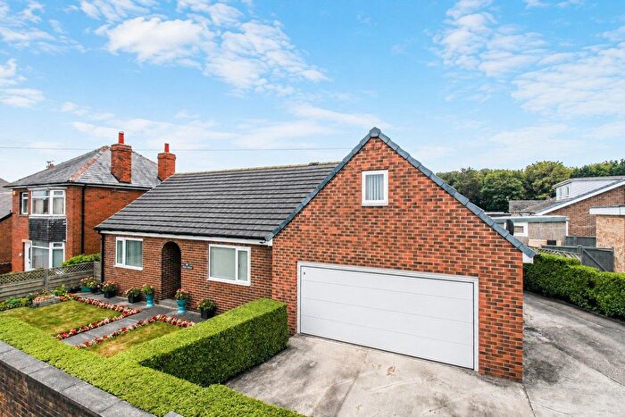 4 Bedroom Detached Bungalow For Sale In Leeds Road, Dewsbury, WF12