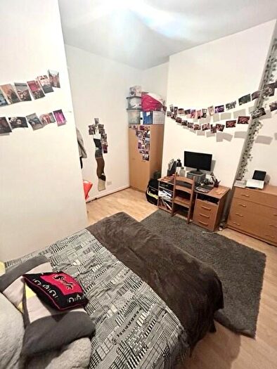 2 Bedroom Apartment To Rent In Woodville Road, Cardiff(City), CF24