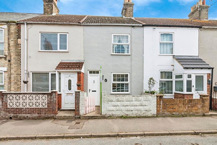 3 Bedroom Terraced House For Sale In Essex Road, Lowestoft, NR32