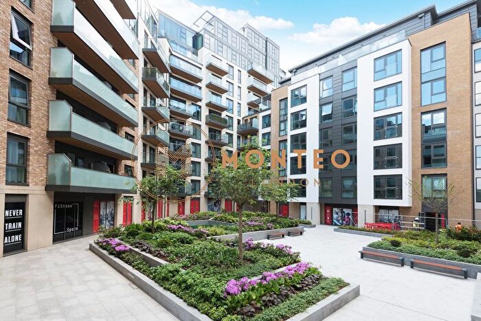 1 Bedroom Flat To Rent In Discovery House, Battersea Reach, London, SW18