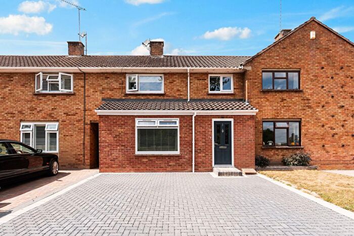 3 Bedroom Terraced House For Sale In Linkway, Salisbury, SP1