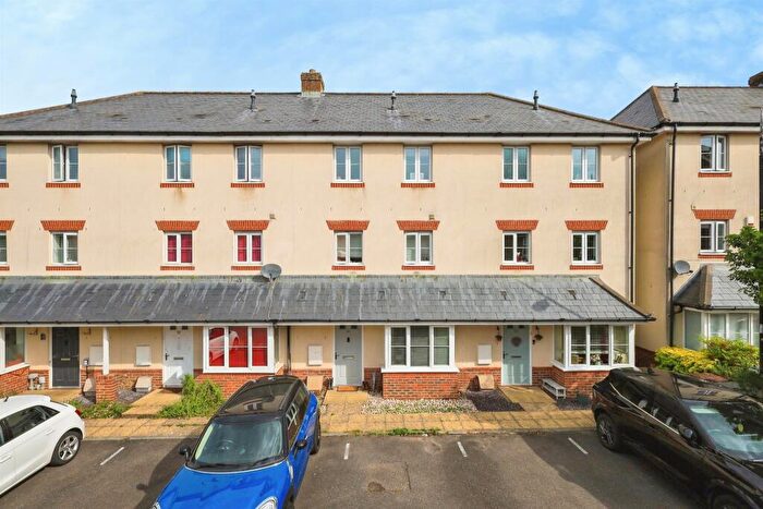 4 Bedroom Terraced House For Sale In Houghton Way, Hellingly, Hailsham, BN27