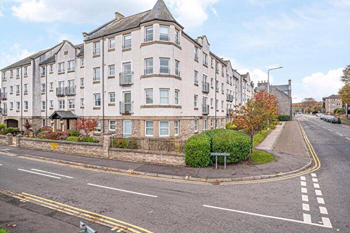 2 Bedroom Retirement Property For Sale In Halley's Court, Kirkcaldy, KY1