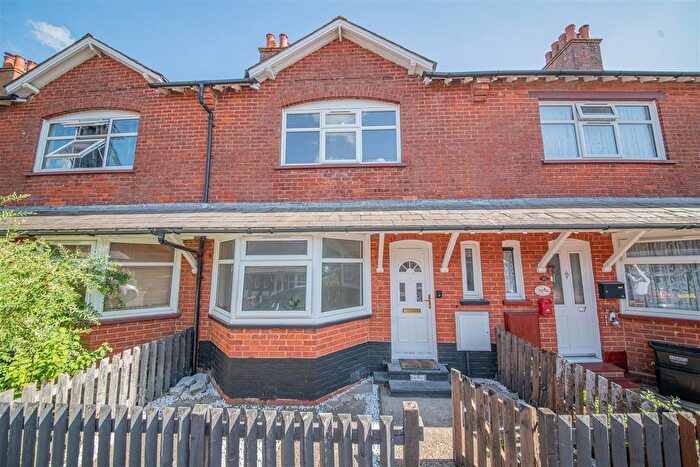 2 Bedroom Terraced House For Sale In Campbell Road, Eastleigh, SO50