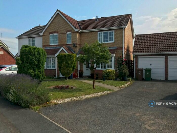 2 Bedroom Semi-Detached House To Rent In Worsley Chase, March, PE15