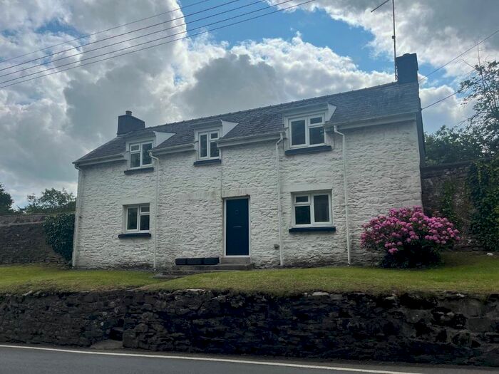 2 Bedroom Cottage To Rent In Gosport Street, Laugharne, SA33