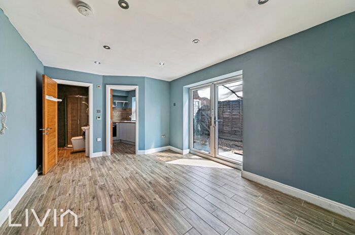 Studio To Rent In Emperor House, Gloucester Road, Croydon, CR0