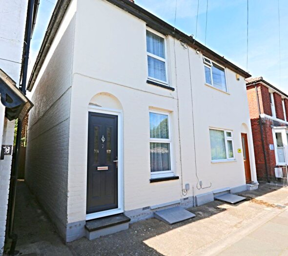 2 Bedroom Semi Detached House For Sale In Cross Lane, Faversham, ME13