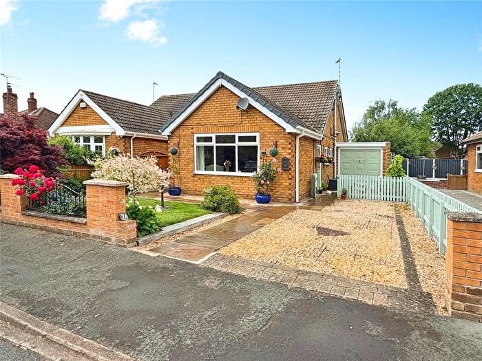 3 Bedroom Bungalow For Sale In Hillscroft Road, Blaxton, Doncaster, South Yorkshire, DN9