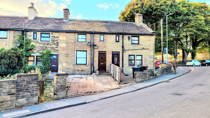 2 Bedroom Terraced House To Rent In Daisy Hill Lane, Bradford, BD9