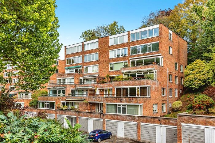 2 Bedroom Apartment For Sale In Avon Way, Bristol, BS9