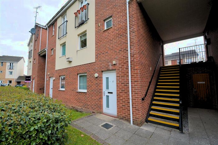1 Bedroom Flat To Rent In Clog Mill Gardens, Selby, YO8
