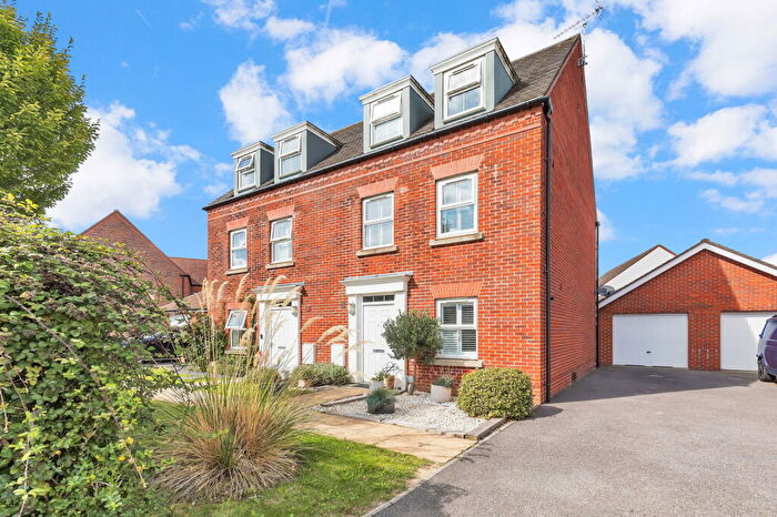 4 Bedroom Semi Detached House For Sale In Mildred Durrant Way, Hurstpierpoint, BN6