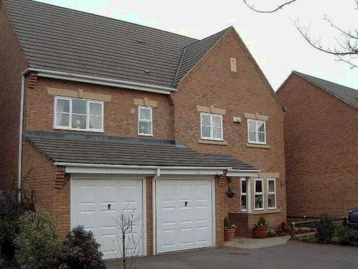 6 Bedroom Detached House To Rent In Lucerne Avenue, Bicester, Oxfordshire, OX26