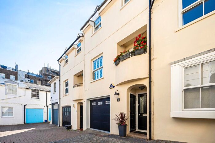 3 Bedroom Mews For Sale In Eastern Terrace Mews, Brighton, BN2