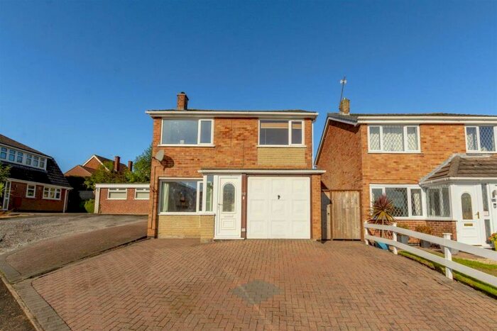3 Bedroom Detached House To Rent In Mountfield Avenue, Sandiacre, NG10