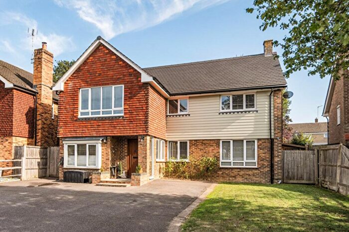 4 Bedroom Detached House For Sale In Pinewood Close, Broadbridge Heath, RH12