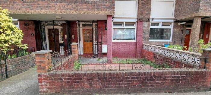 4 Bedroom Maisonette To Rent In Hanbury Street, London, E1