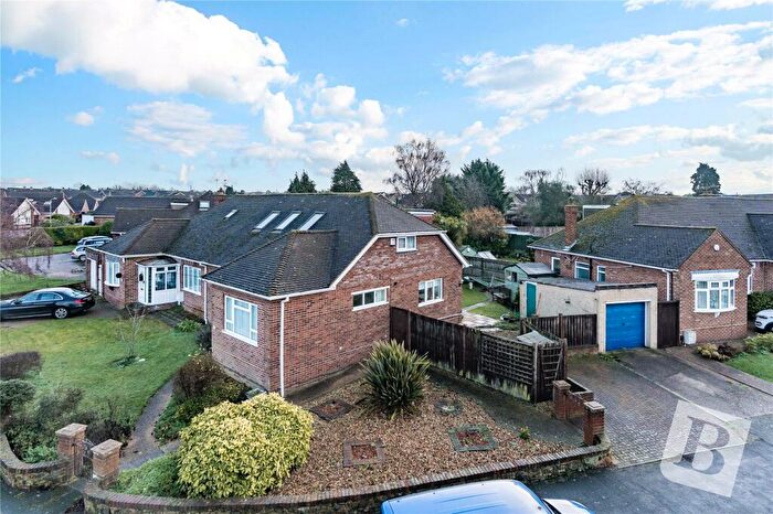 4 Bedroom Semi Detached House For Sale In Cerne Road, Gravesend, Kent, DA12