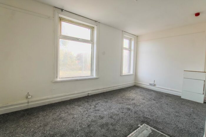1 Bedroom Flat To Rent In Bromwich Street, Bolton, BL2