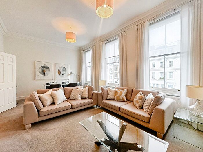 2 Bedroom Flat To Rent In Lexham Gardens, London, W8