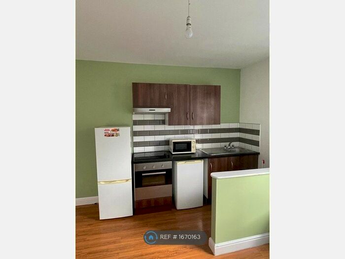 1 Bedroom Flat To Rent In Ashley Road, Leeds, LS9