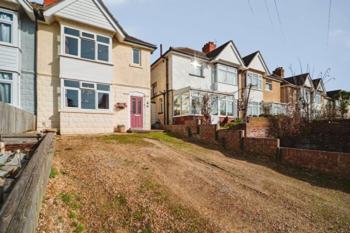 3 Bedroom Semi Detached House For Sale In Chickerell Road, Weymouth, DT4