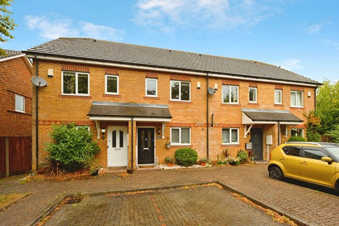 3 Bedroom Terraced House For Sale In Chilberton Drive, Redhill, Surrey, RH1
