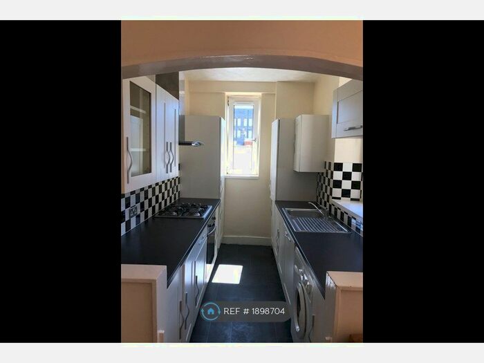 2 Bedroom Flat To Rent In Summerfield Terrace, Aberdeen, AB24