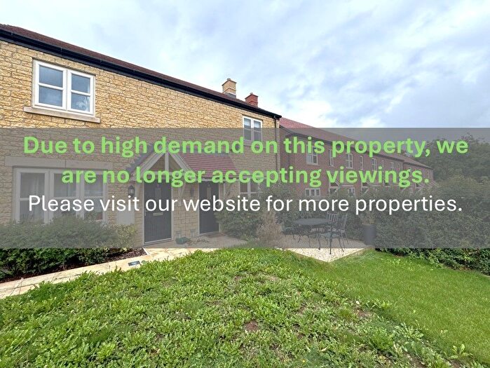 2 Bedroom Property To Rent In Bedford Mews, Long Hanborough, Witney, OX29