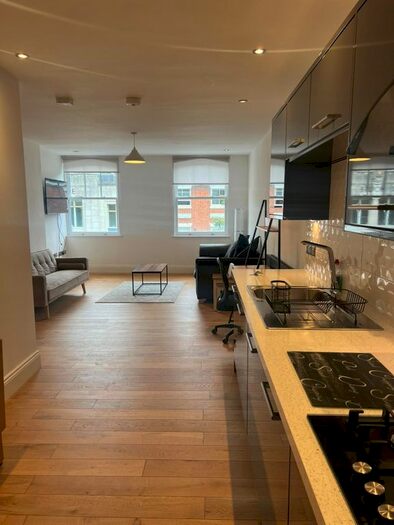 1 Bedroom Flat To Rent In Pier Street, Humber Street, Hull, HU1