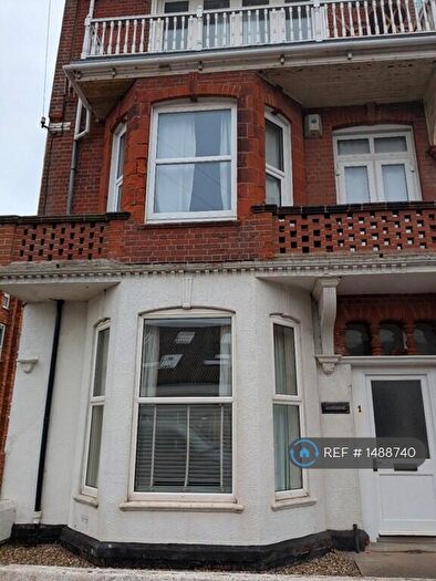 2 Bedroom Flat To Rent In Beach Road, Norfolk, NR27