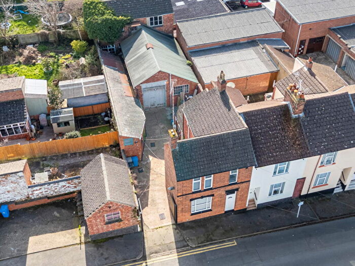 2 Bedroom End Of Terrace House For Sale In Cromwell Road, Kettering, NN16