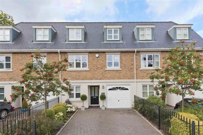 5 Bedroom Semi-Detached House To Rent In Ellesmere Road, Weybridge, Surrey, KT13