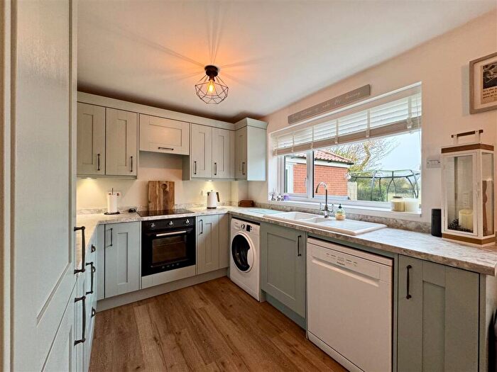 3 Bedroom Semi-Detached House For Sale In Woodward Avenue, Bacton, IP14