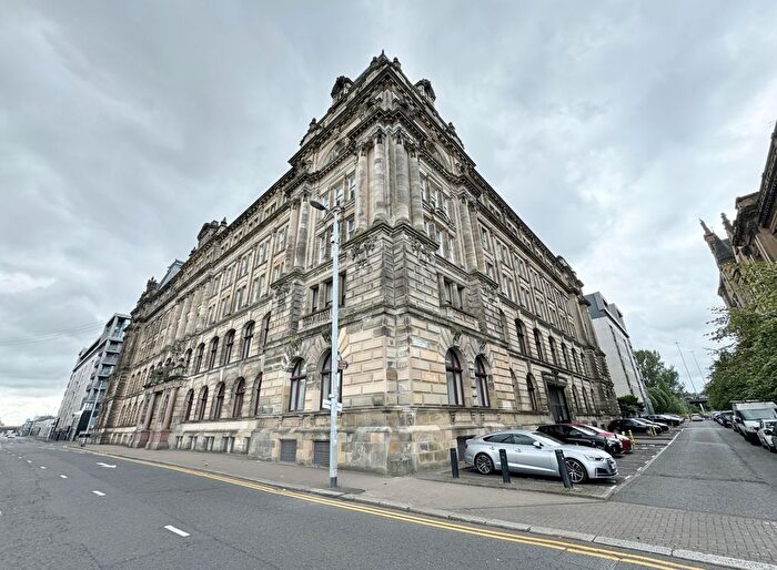 2 Bedroom Flat To Rent In Dalintober Street, Tradeston, Glasgow, G5
