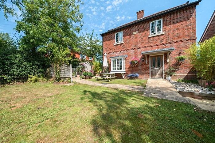 1 Bedroom Maisonette For Sale In Blackthorn Close, Tadley, Hampshire, RG26