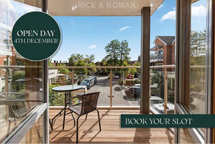 1 Bedroom Flat For Sale In Austin Place, Weybridge, KT13