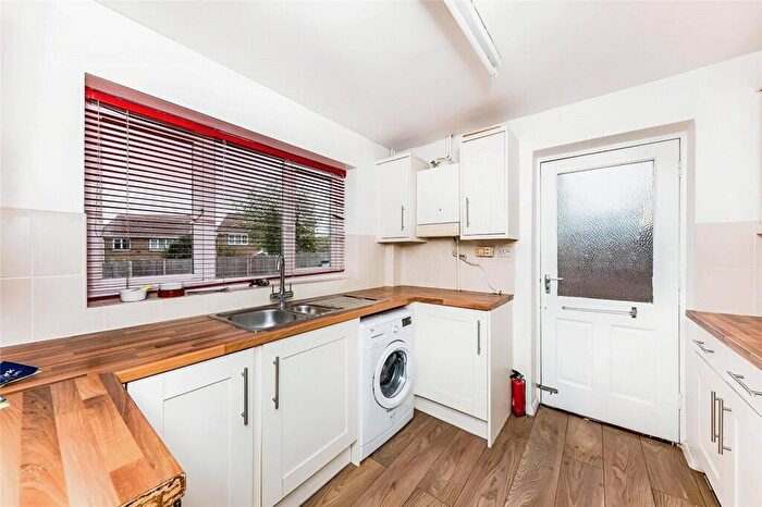 4 Bedroom Detached House To Rent In Manor Close, Canterbury, CT1