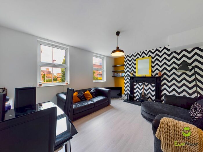 2 Bedroom Maisonette To Rent In Broadway, Bexleyheath, DA6