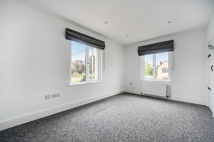 2 Bedroom Cottage For Sale In Henley-On-Thames, Oxfordshire, RG9