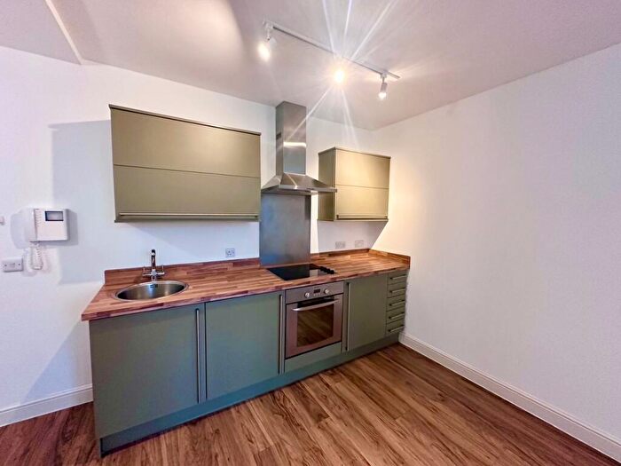 1 Bedroom Flat To Rent In Castle Chambers, Lansdowne Hill, Southampton, SO14