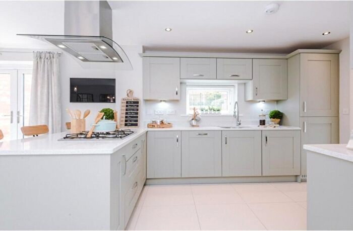 5 Bedroom Detached House For Sale In Garrett Hall Fields, Mosley Common, M29